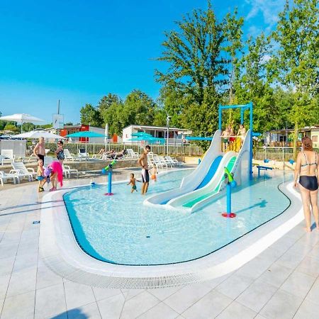 Camping Bijela Uvala - Eurocamp I Homair Пореч Экстерьер фото