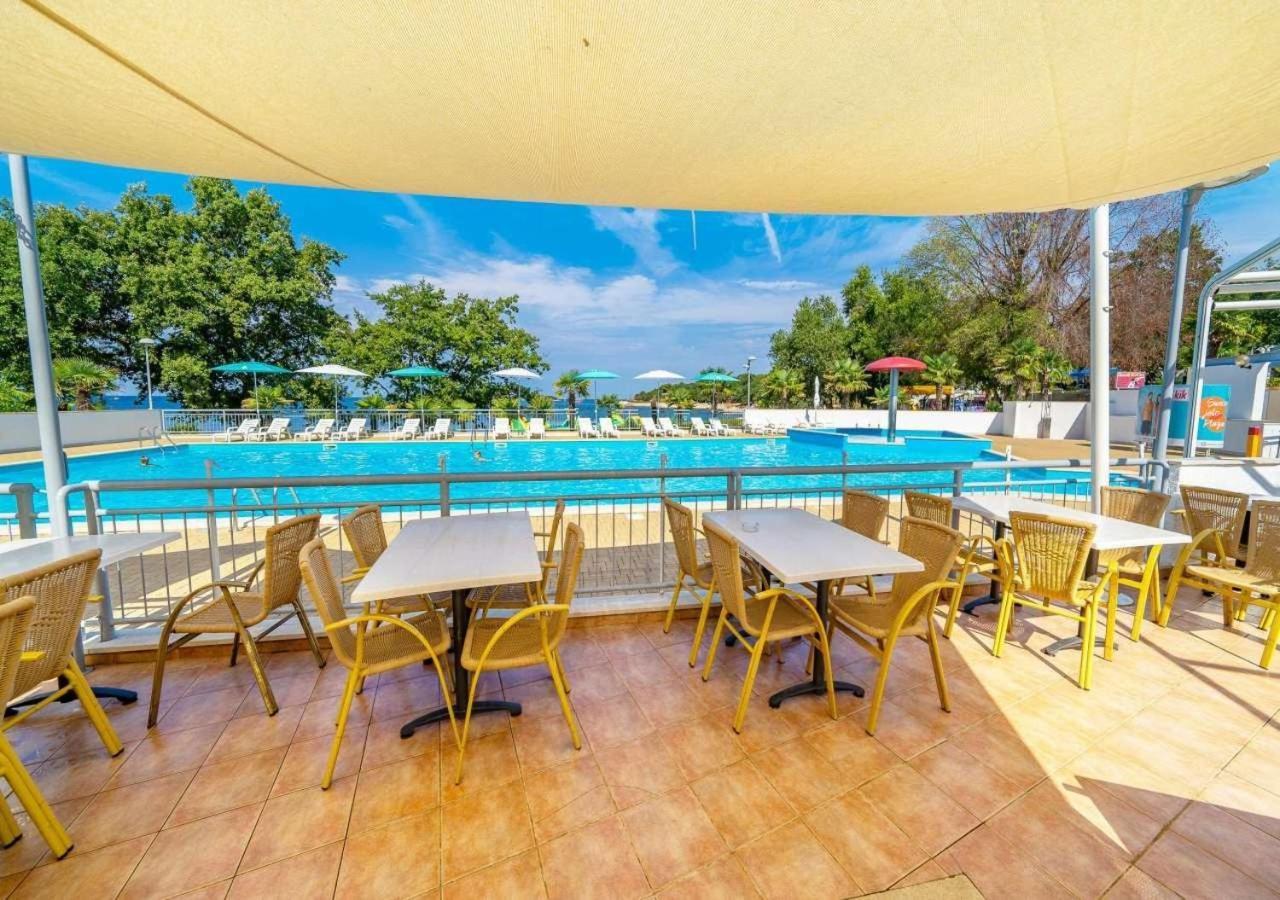 Camping Bijela Uvala - Eurocamp I Homair Пореч Экстерьер фото