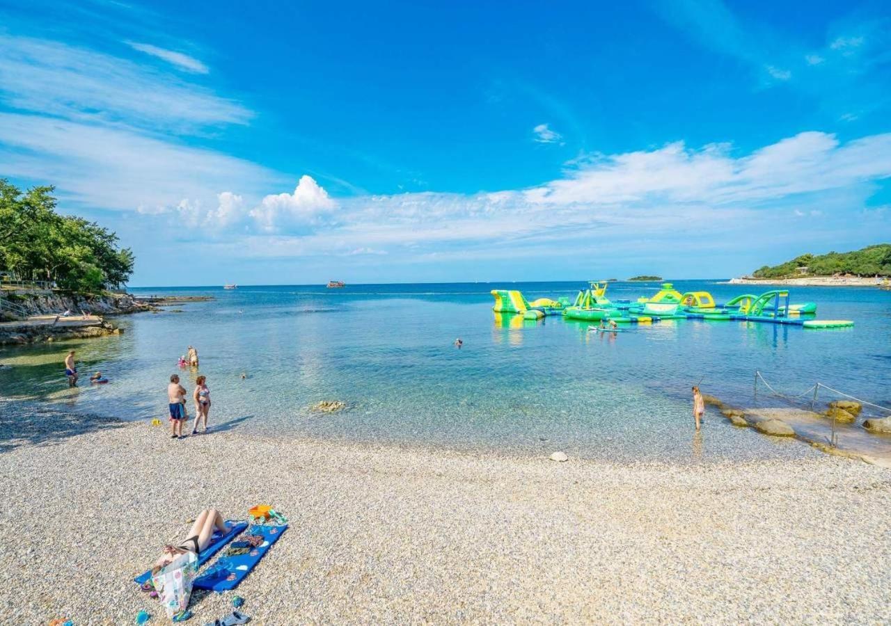 Camping Bijela Uvala - Eurocamp I Homair Пореч Экстерьер фото
